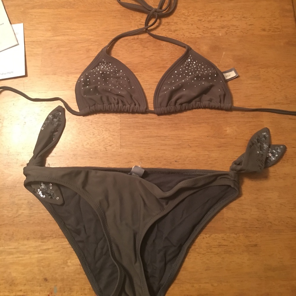 Swim suit