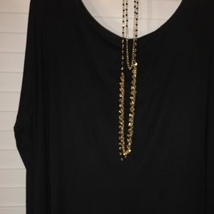 Black PIKO top