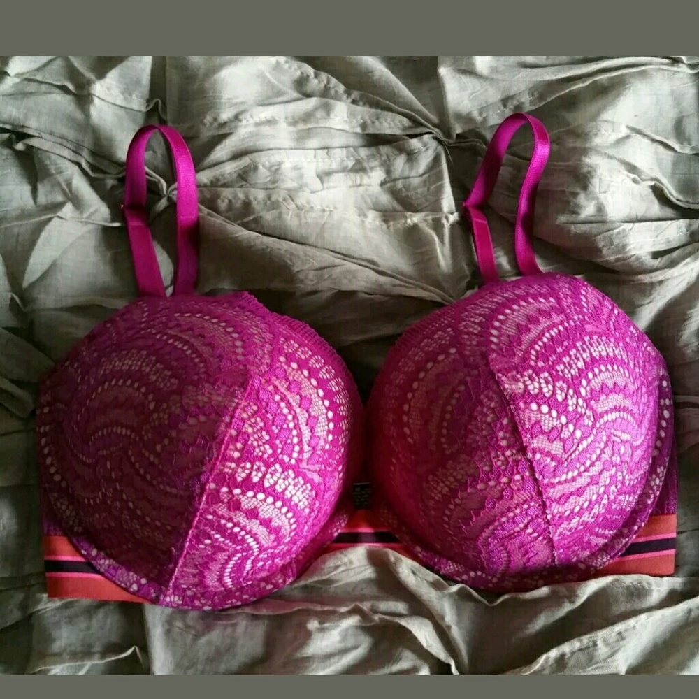 vs bra