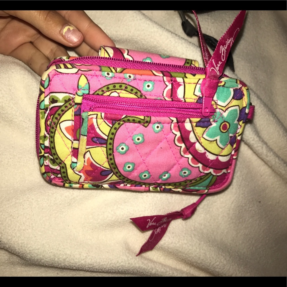 Vera Bradley phone holder/wallet💕💕💕