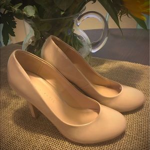 Kate and Kelly Pump 👠