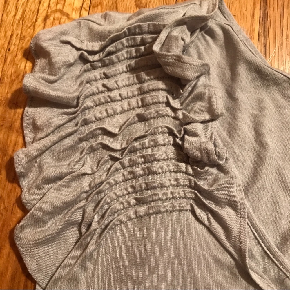 Light Grey Rouched Cap Sleeve Sheer Layered Tee - Picture 4 of 5