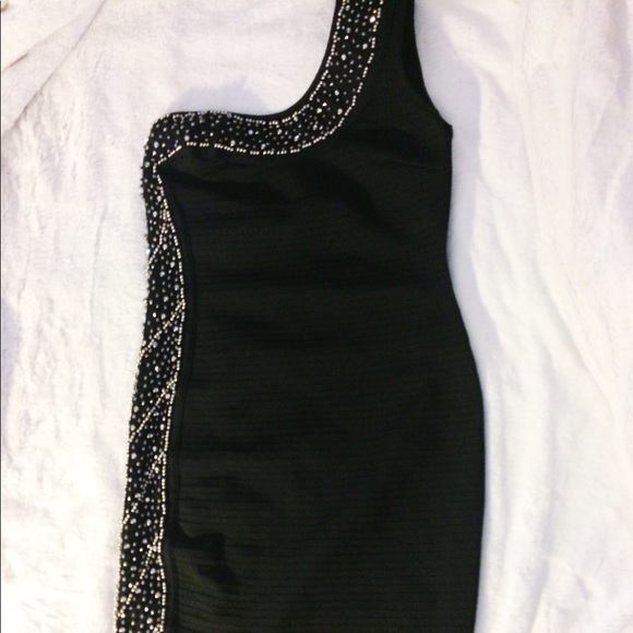 Off the shoulder dress - Picture 1 of 3