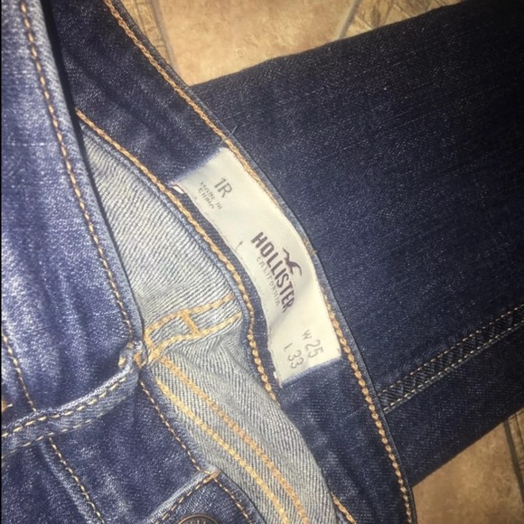 Hollister distressed jeans - Picture 4 of 4
