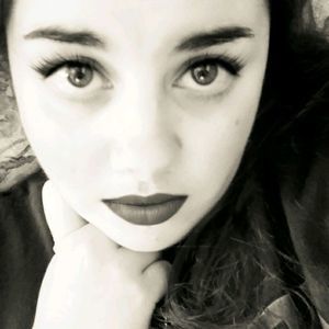 Meet your Posher, Marissa