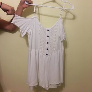 super cute white romper!