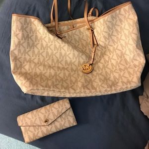 Michael Kors Tote and matching wallet
