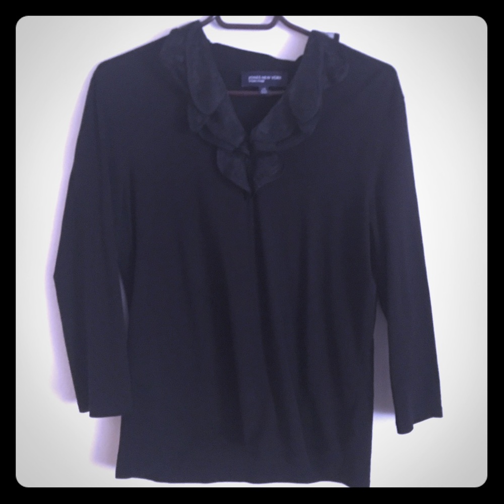 Pretty black long sleeve top