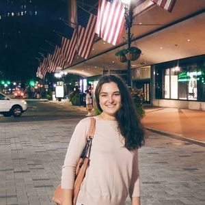 Meet your Posher, Lana