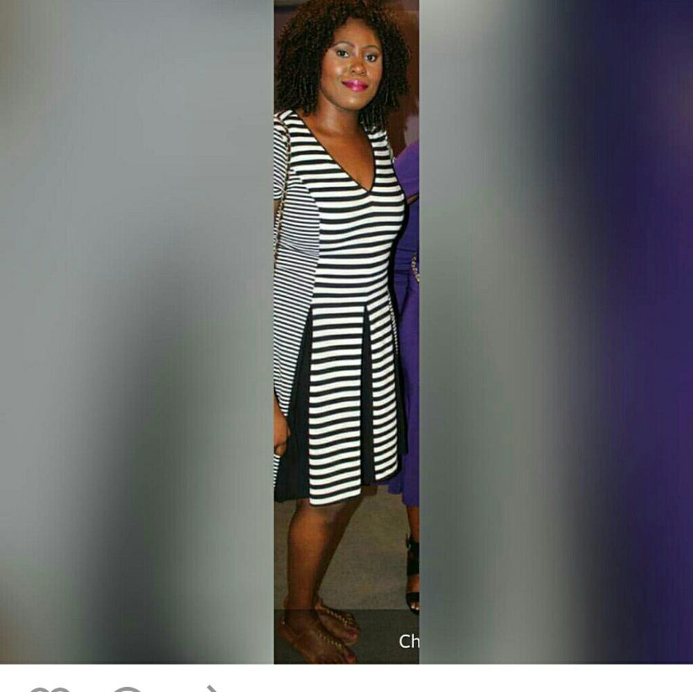 Black&white mixed stripe fit n flare v-neck dress