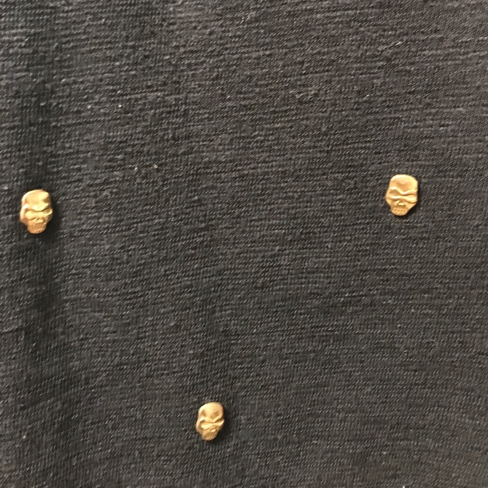 Skull top - Picture 2 of 3