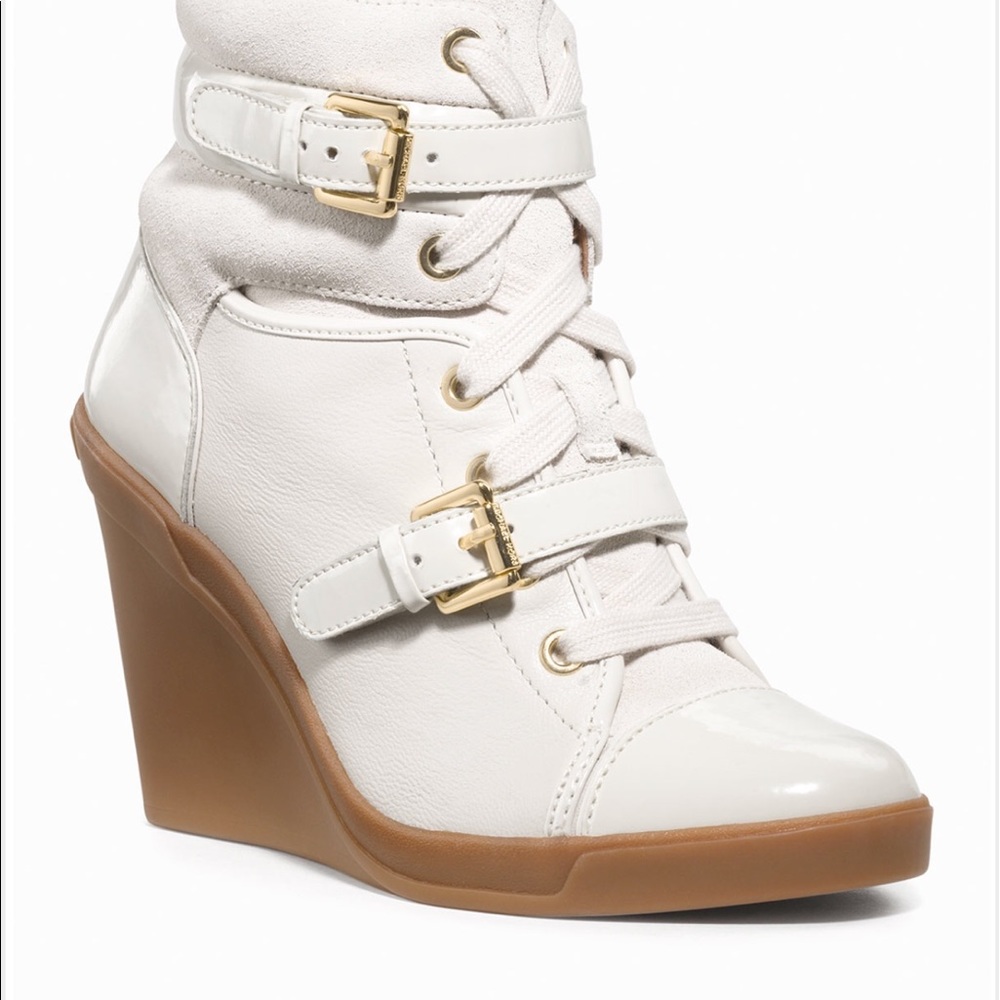 Skid vanilla wedges.New!!