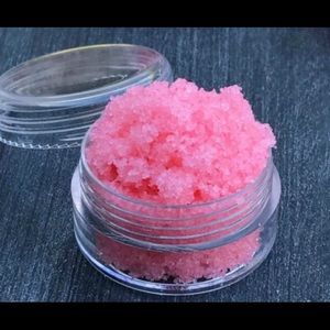 Bubble yum Lip Scrub by "Serenitybeauties"