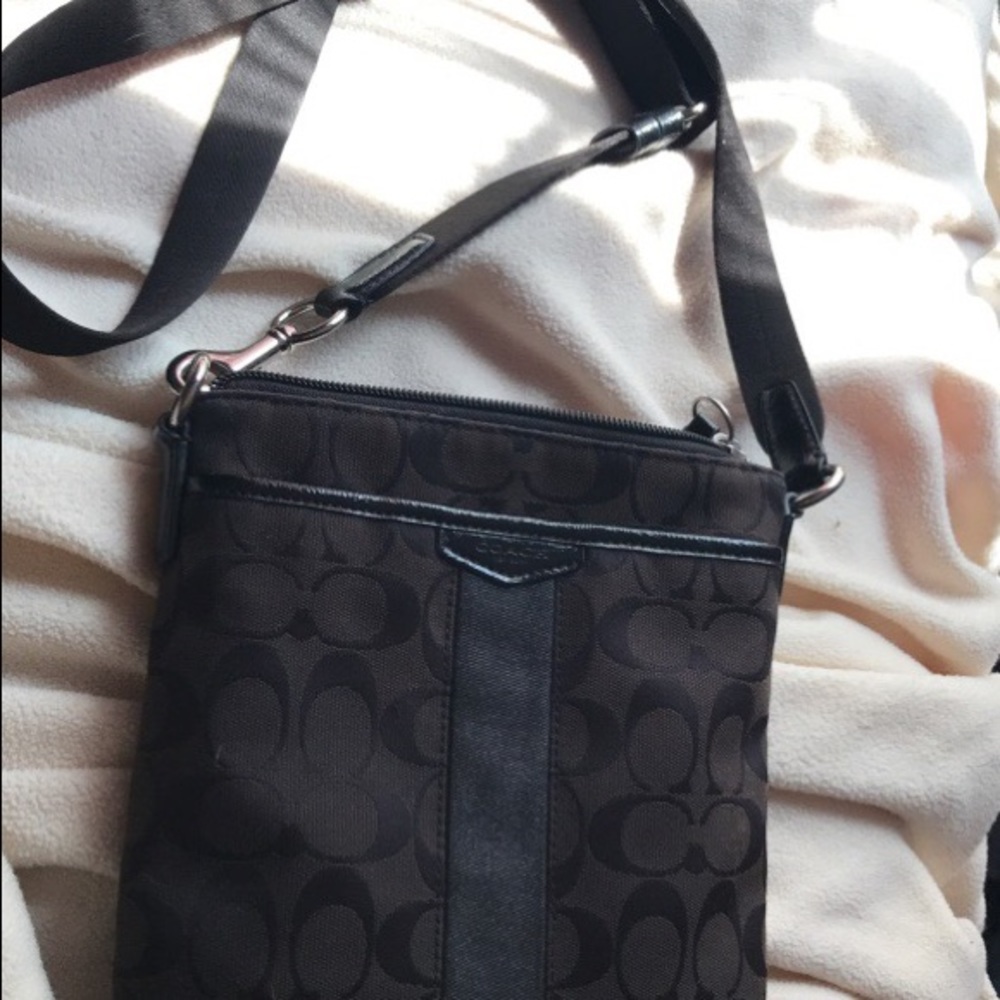🖤💗Coach cross the body purse🖤💗
