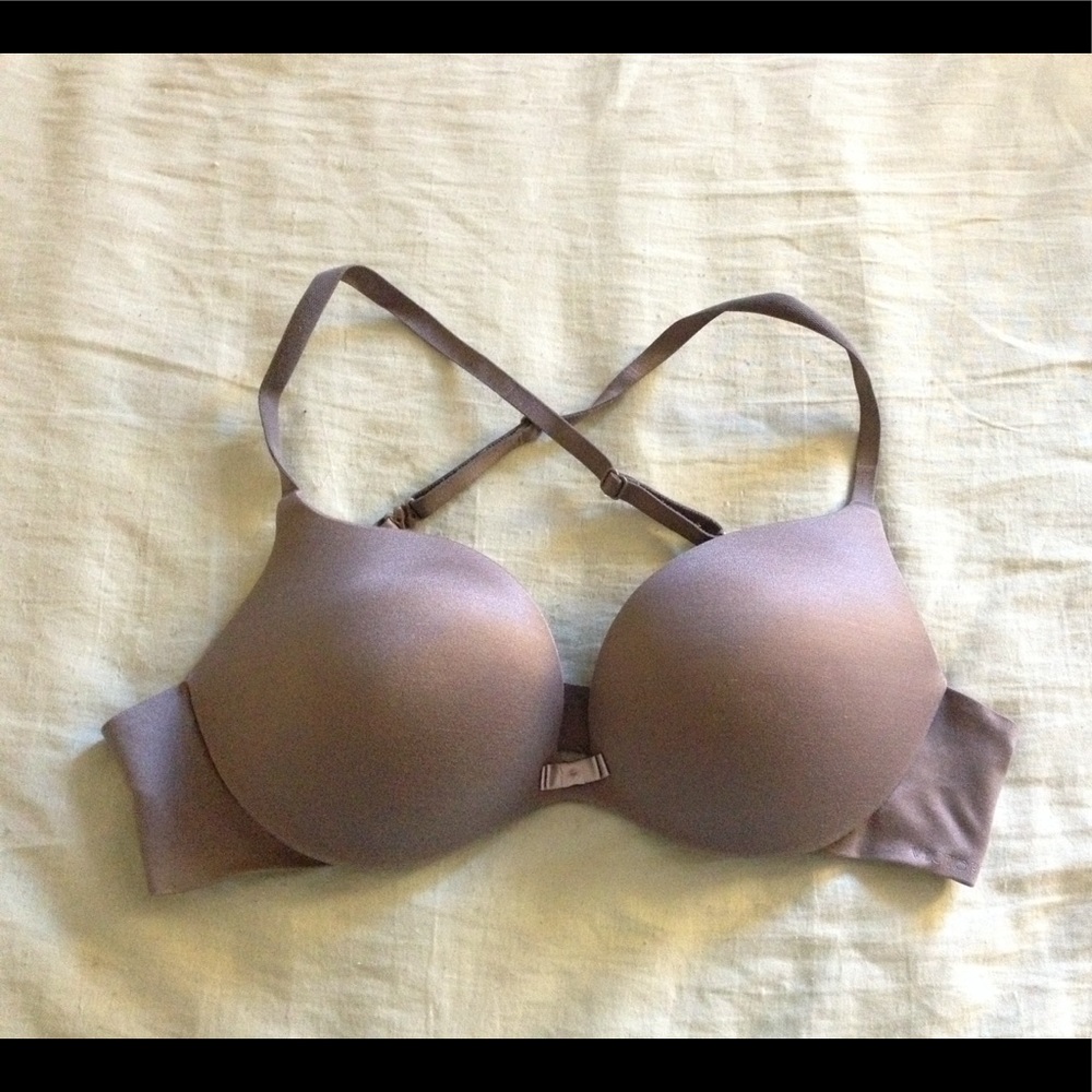 NWOT Seamless Victoria's Secret Plunge Bra 36B