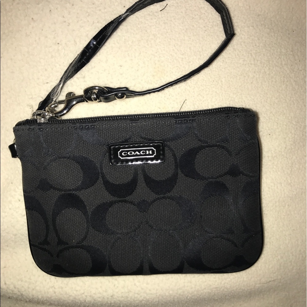 Coach wrist wallet :)