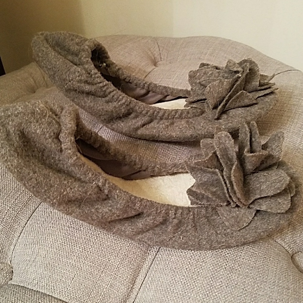 Wool travel slippers Banana Republic