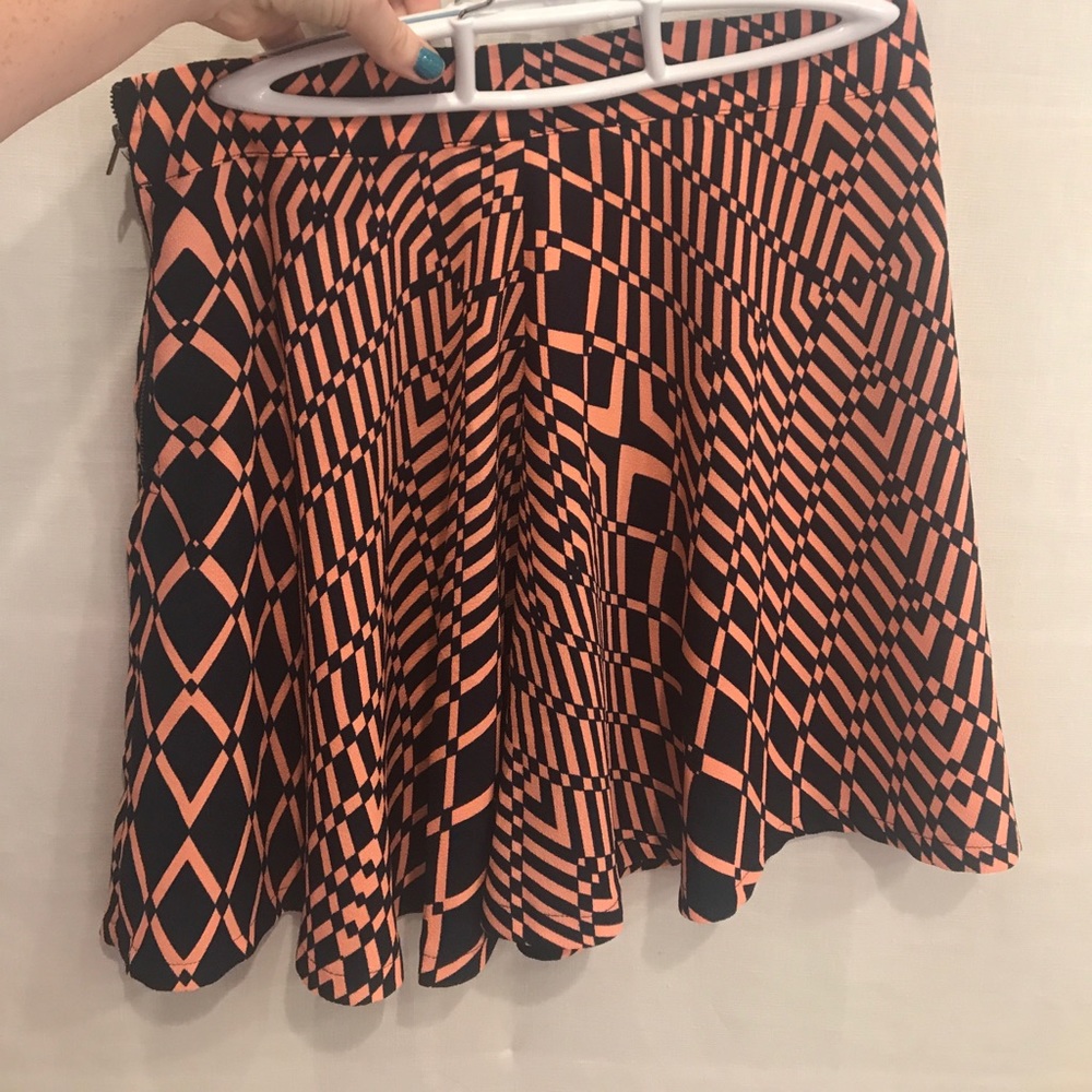 Polyester (100%) navy and peach patterned skirt