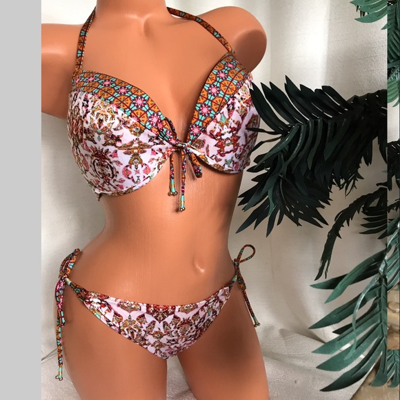 NWT VS 34dd/M RARE GORGEOUS MATCHING BIKINI
