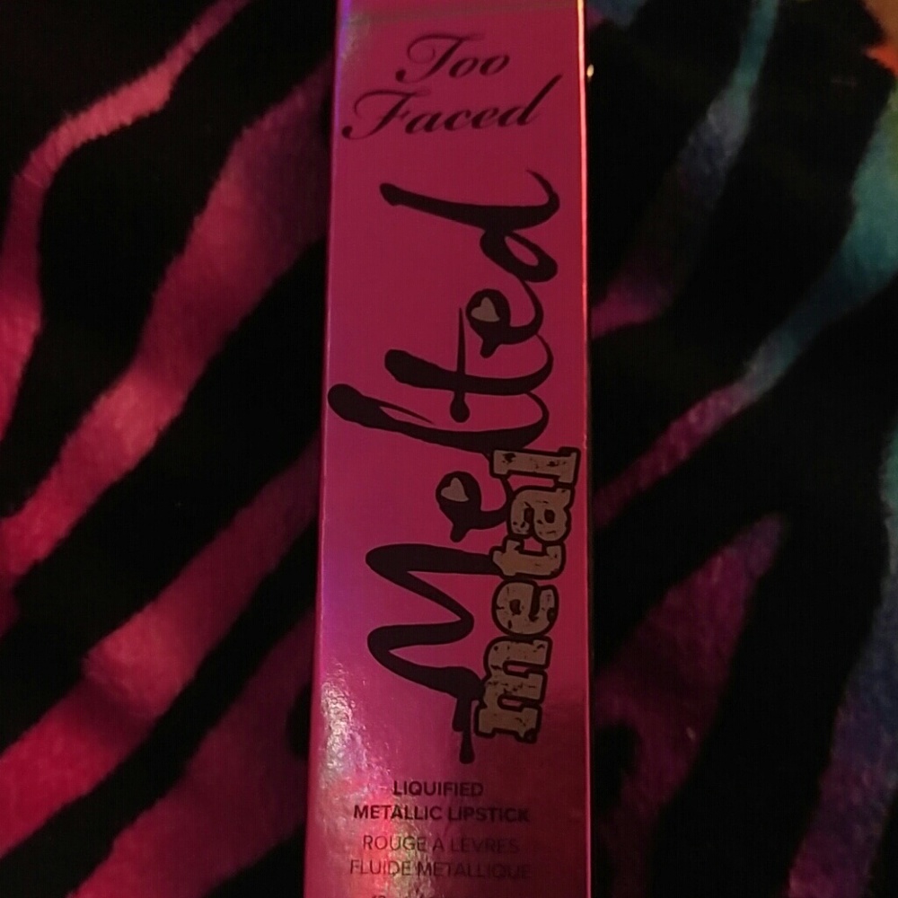 Too Faced Melted Metal Liquid Lipstick