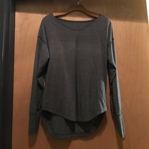 Lululemon long sleeve t- shirt. Size 12