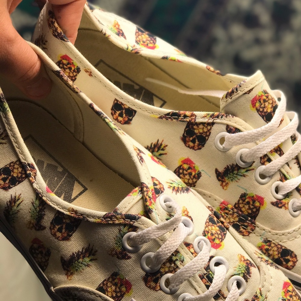pineapple skull VANS (U.S Men's 6.5)