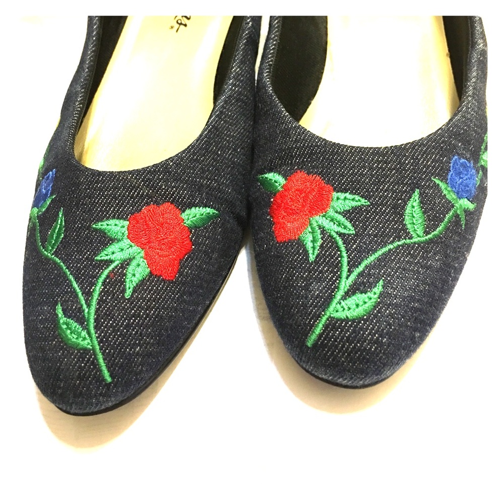 💕80's Auditions Canvas Shoes