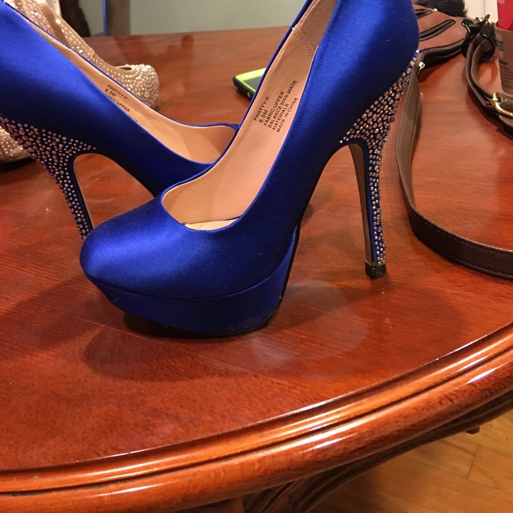 Steve Madden royal blue stilettos
