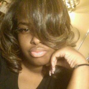 Meet your Posher, Desiree