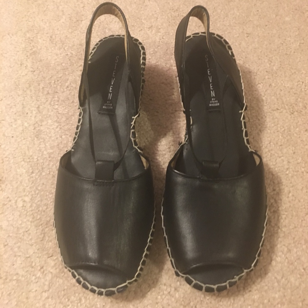 Black Steve Madden -Steven Izzi Espadrilles