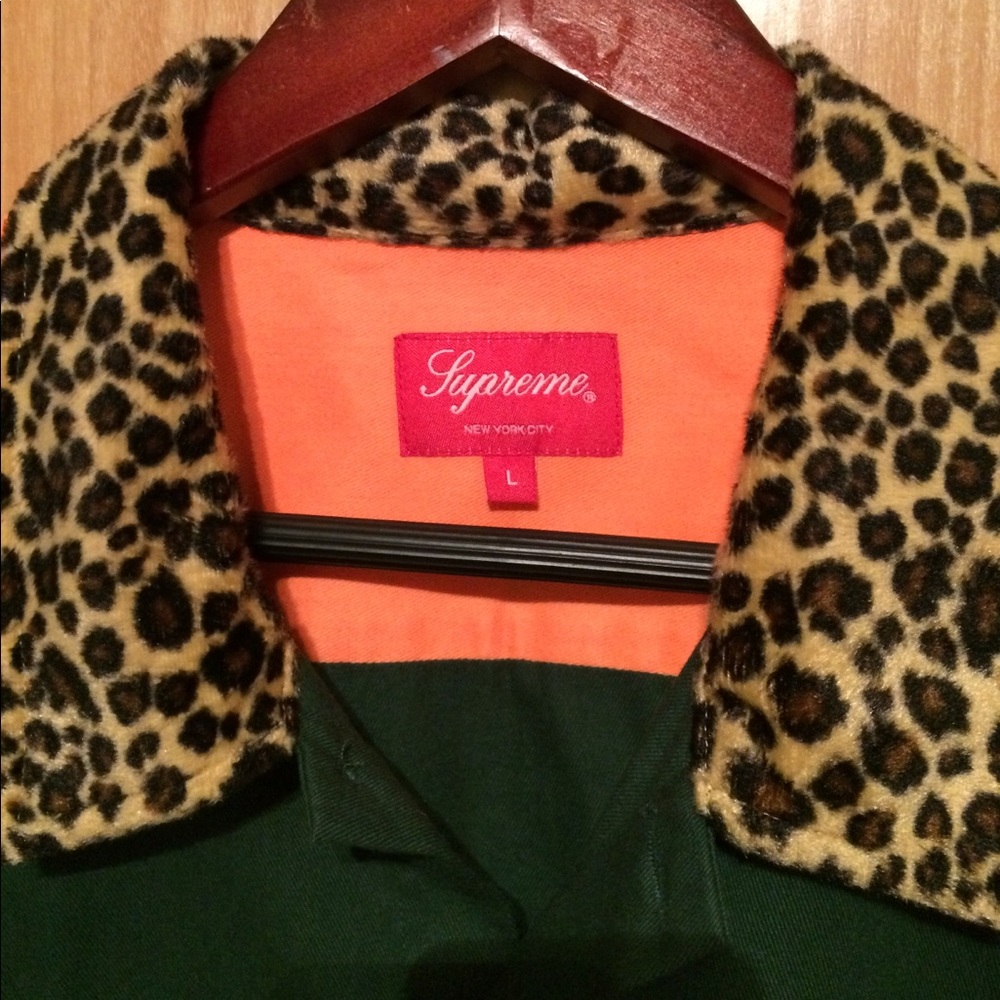 Supreme - Picture 4 of 5