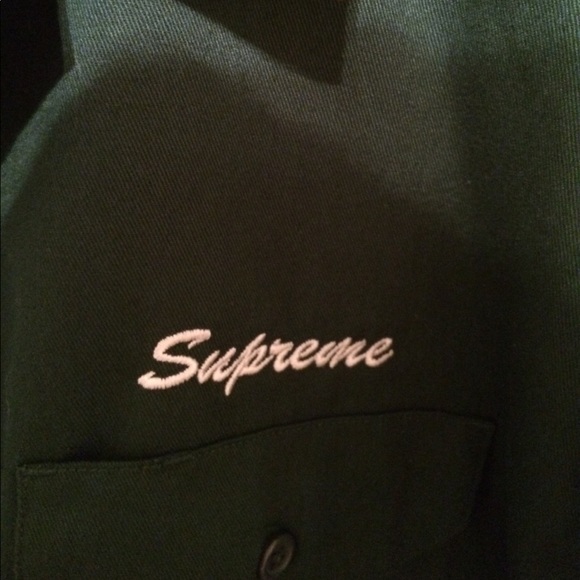 Supreme - Picture 3 of 5