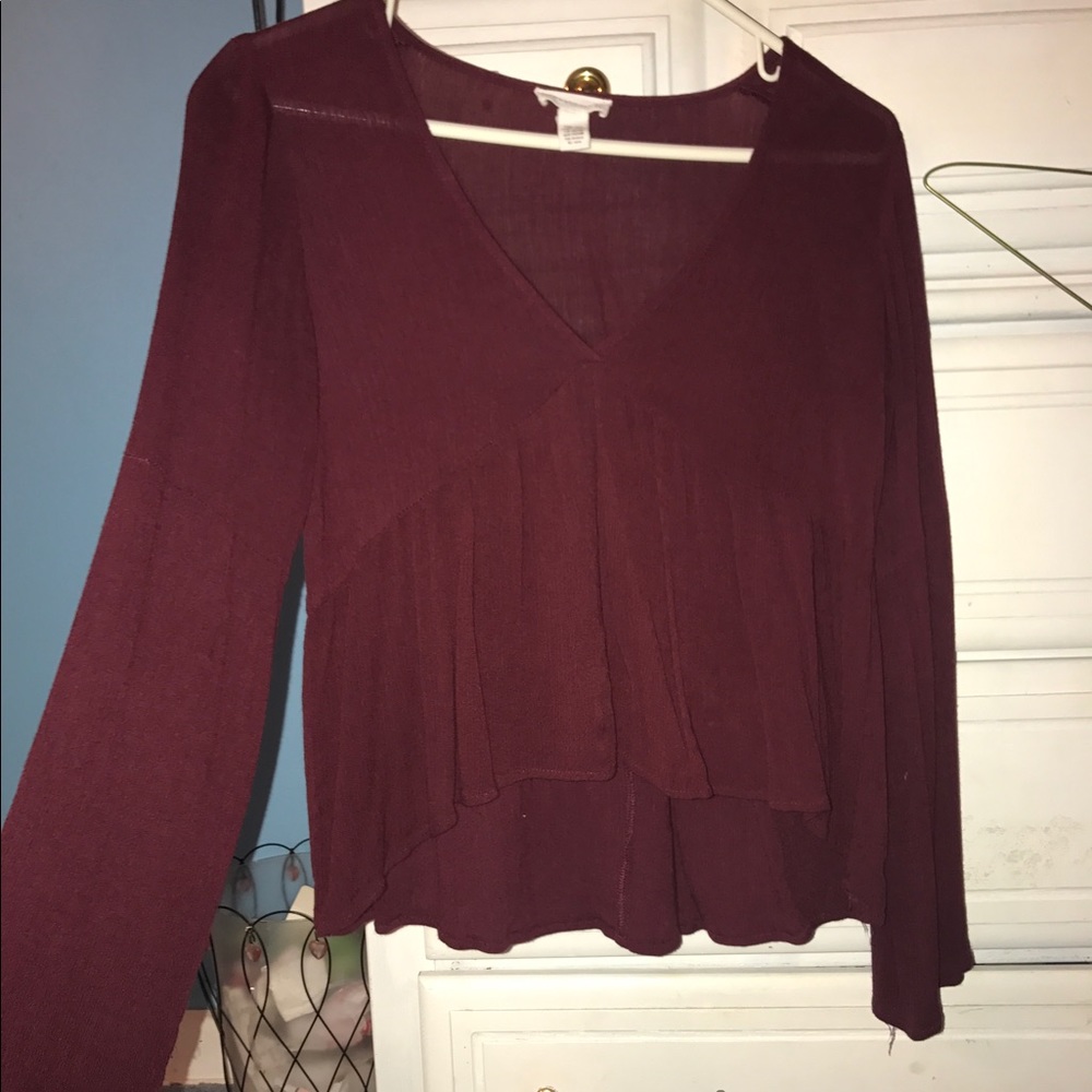 Maroon top :)