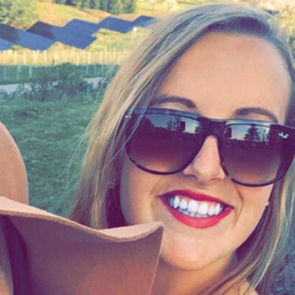 Meet your Posher, Jaclyn