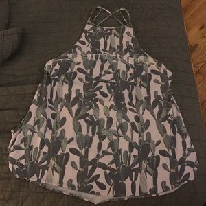 Lululemon cactus open back tank.