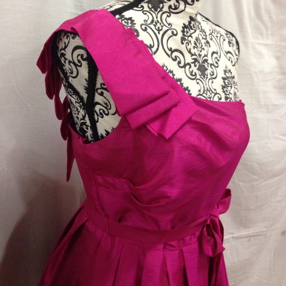 Ya Los Angeles Magenta Bubble Dress - Picture 2 of 4