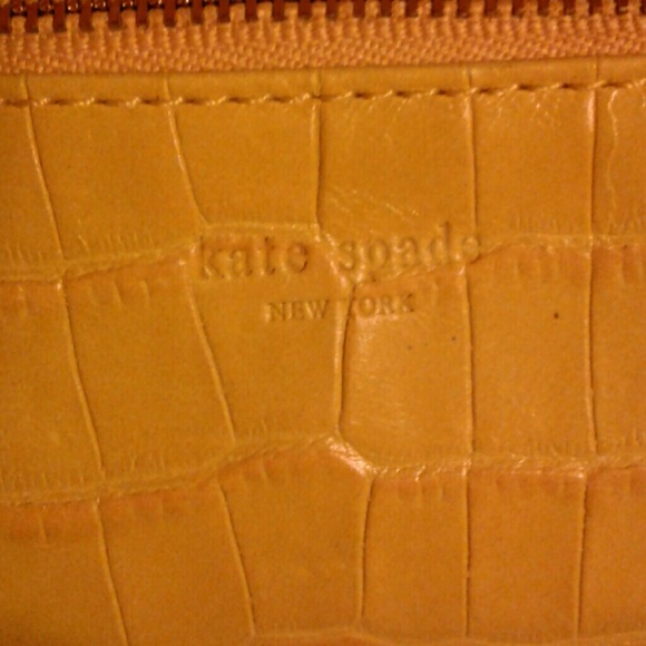 Kate Spade makeup pouch - Picture 2 of 5