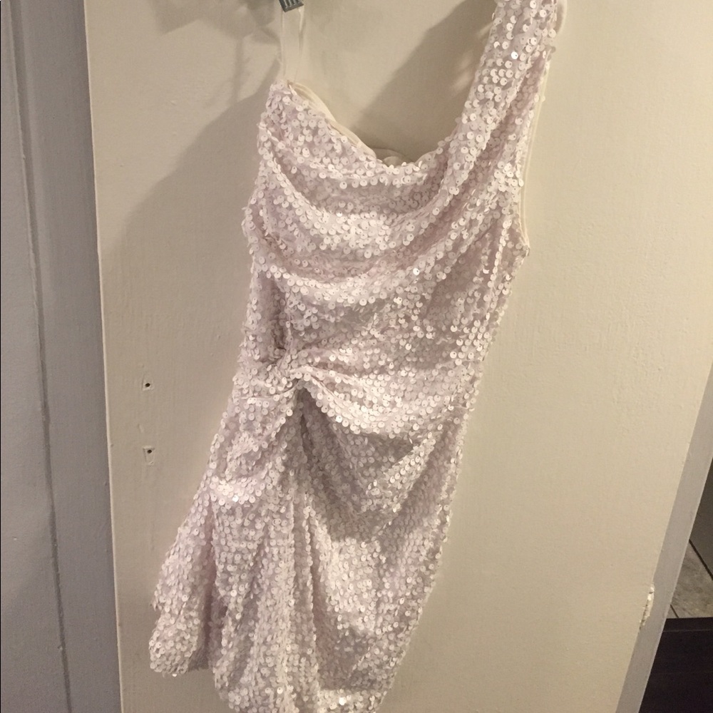 Women's white one shoulder dress