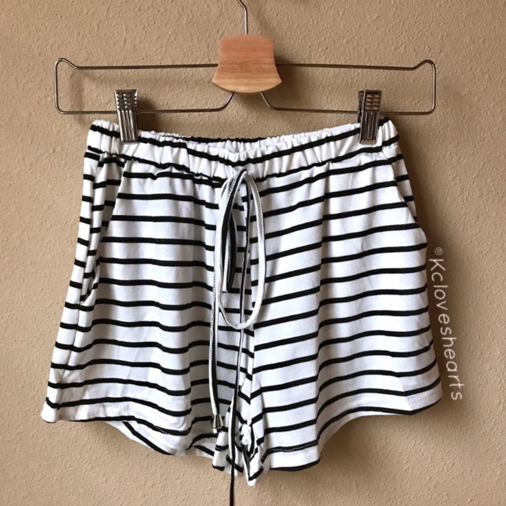 Stripe 2 Piece Lounge Set - Picture 3 of 3