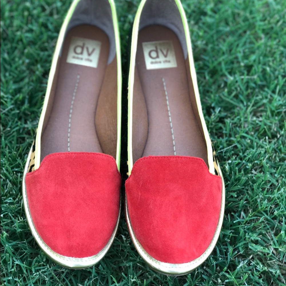 Size 9 DV by Dolce Vita flats