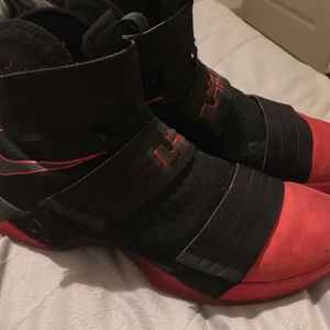 Nike Lebron James soldier 10