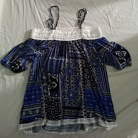 Shirt - Picture 1 of 3