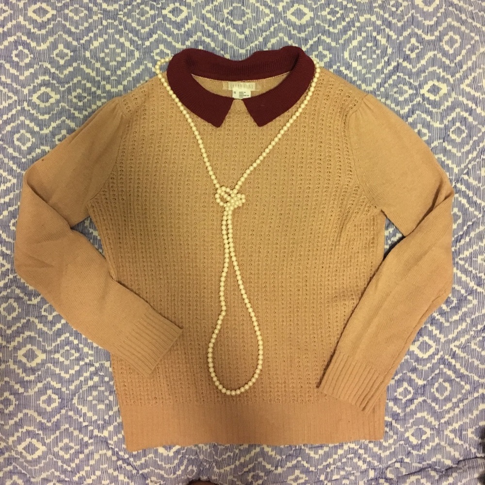 Sweet little vintage-style pink sweater!