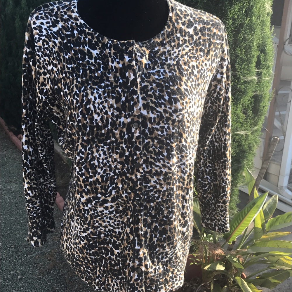 ⚠️Leopard print 3/4 cardigan