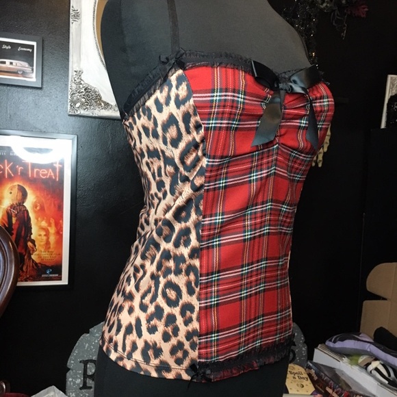 Paperdoll custom spaghetti top - Picture 2 of 4