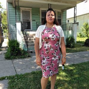 Meet your Posher, Alma