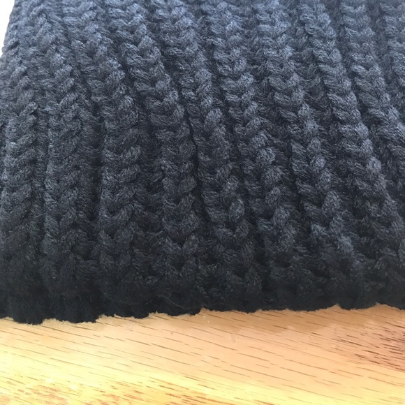 Black Infinity Scarf - Picture 3 of 4