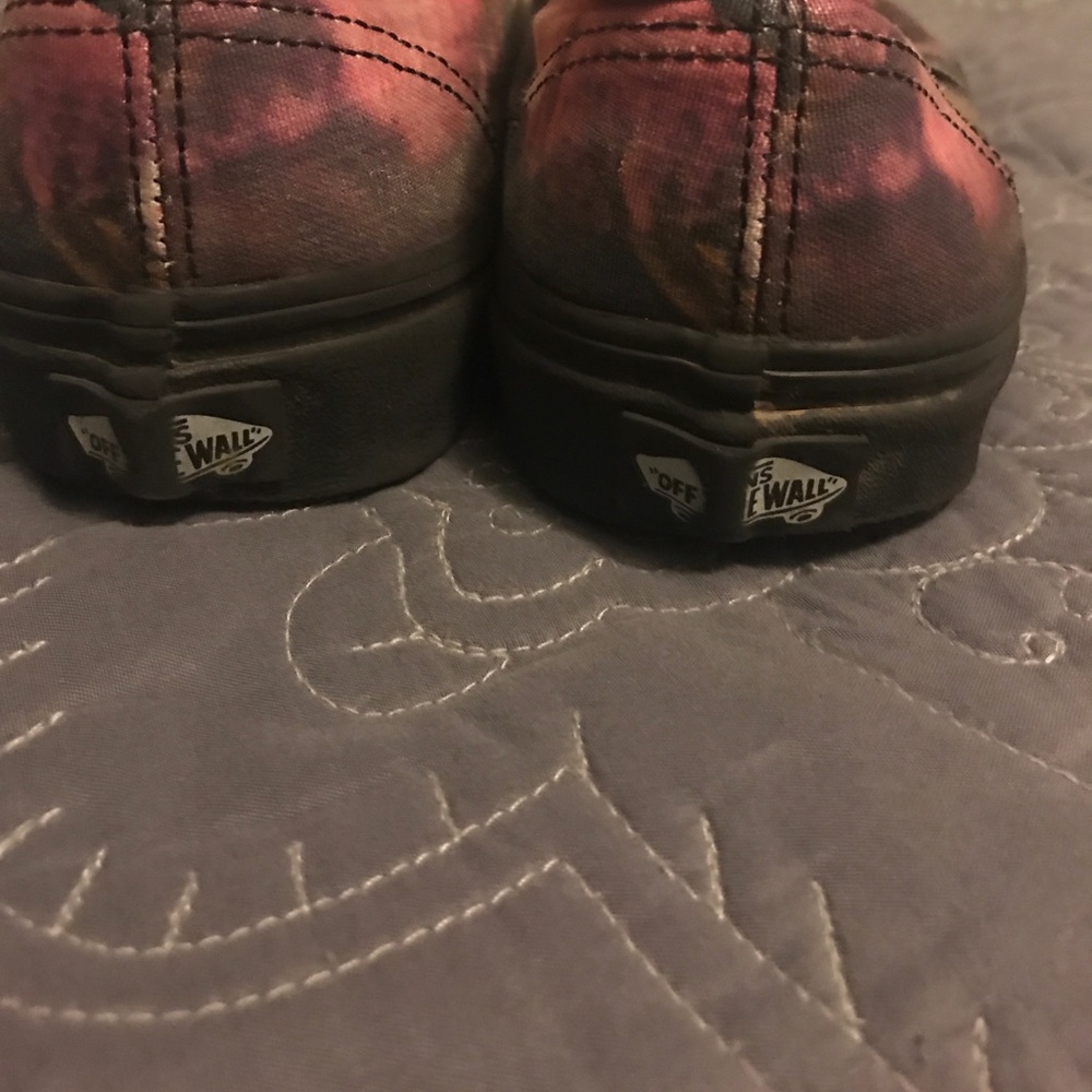 Vans - Picture 3 of 3