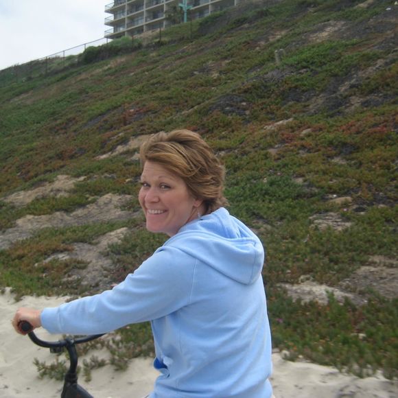 Meet your Posher, Gretchen - Picture 1 of 1