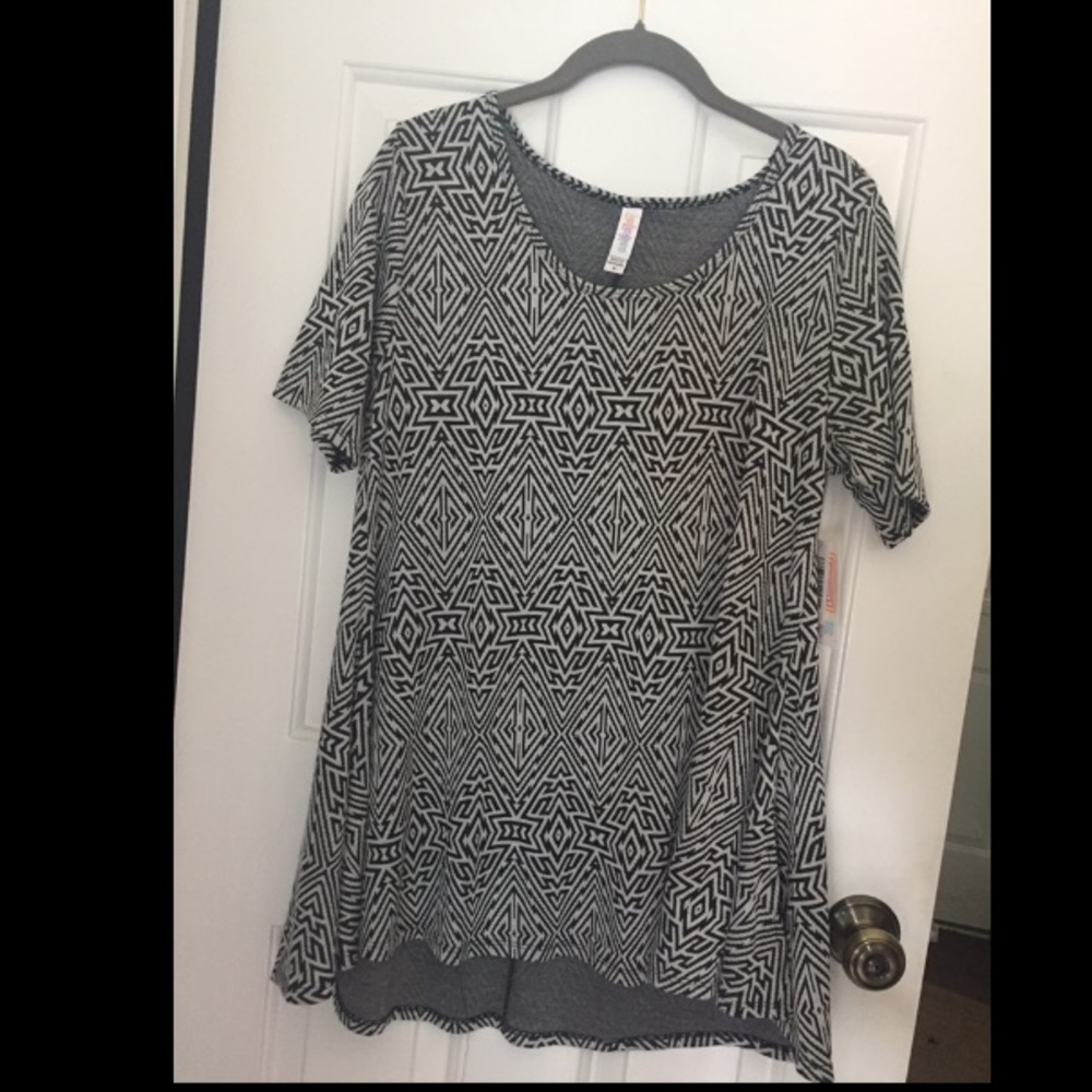 LulaRoe top